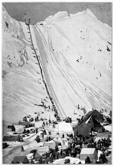 LA PASSE DU CHILKOOT.—PHOTOGRAPHIE DE LA ROCHE 
SEATTLE.